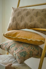 21x12 Velvet Scallop Pillow, Pale Gold