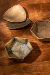 Geo Catchall, Bronze