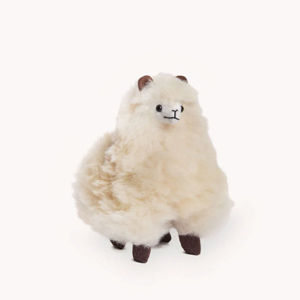 Alpaca Fur Standing Alpaca White