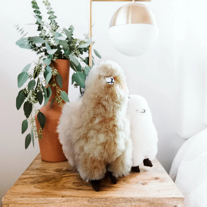 Alpaca Fur Standing Alpaca White