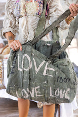 Robina 1865 Love Amor Tote