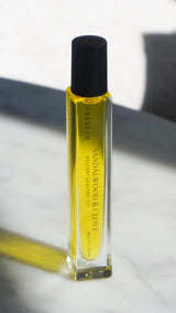 ALL NATURAL PERFUME OIL SANDALWOOD CLOVE