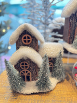 HOUSE WOODEN-LOOK 7" SNOWY ROOF