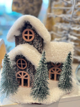 HOUSE WOODEN-LOOK 9" SNOWY ROOF