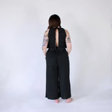 Crinkle Keyhole Tank Top Black